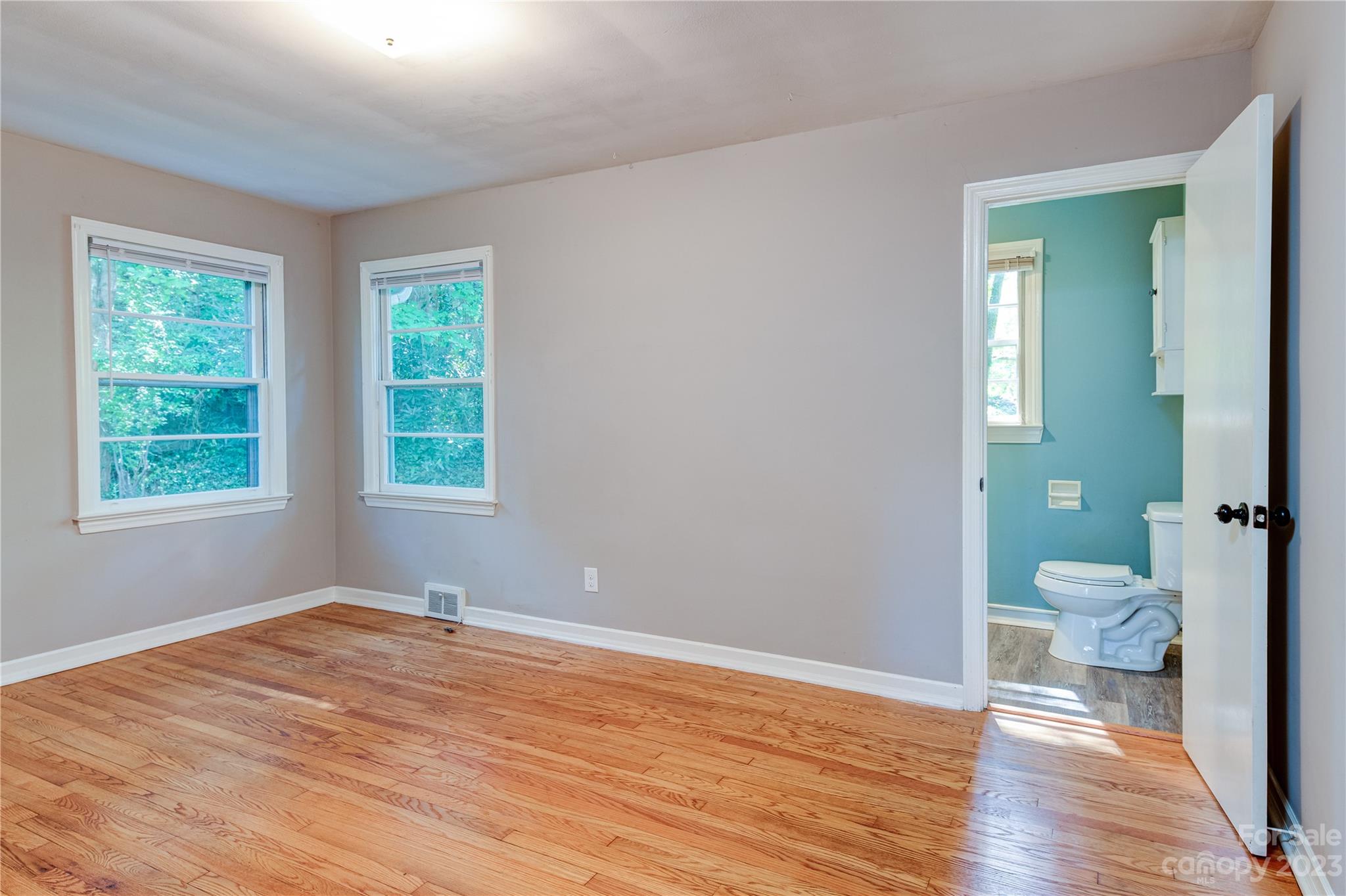 287 Beaverdam Road Asheville NC 28804