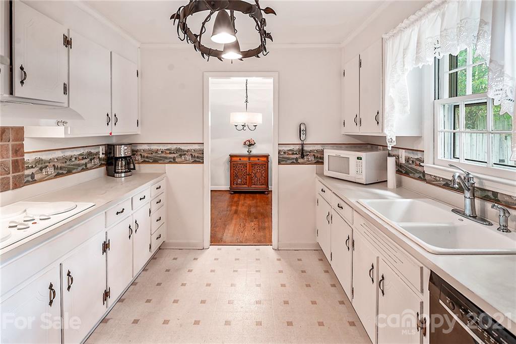 4727 Fairheath Road Charlotte NC 28210