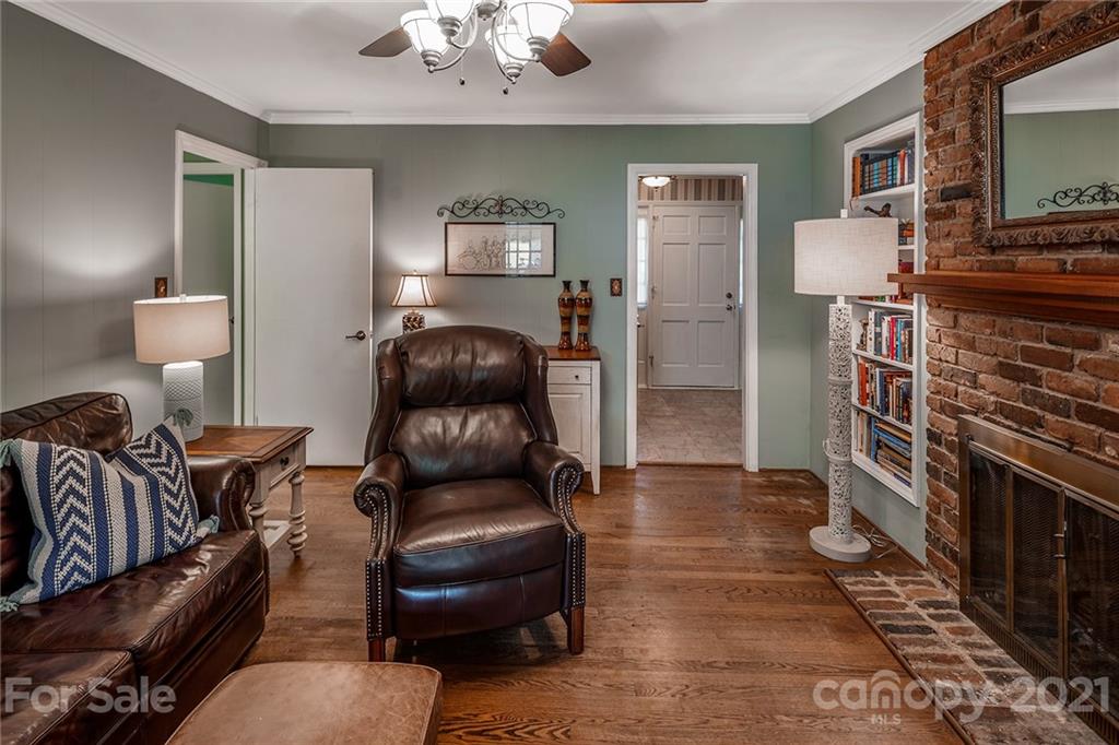 4727 Fairheath Road Charlotte NC 28210