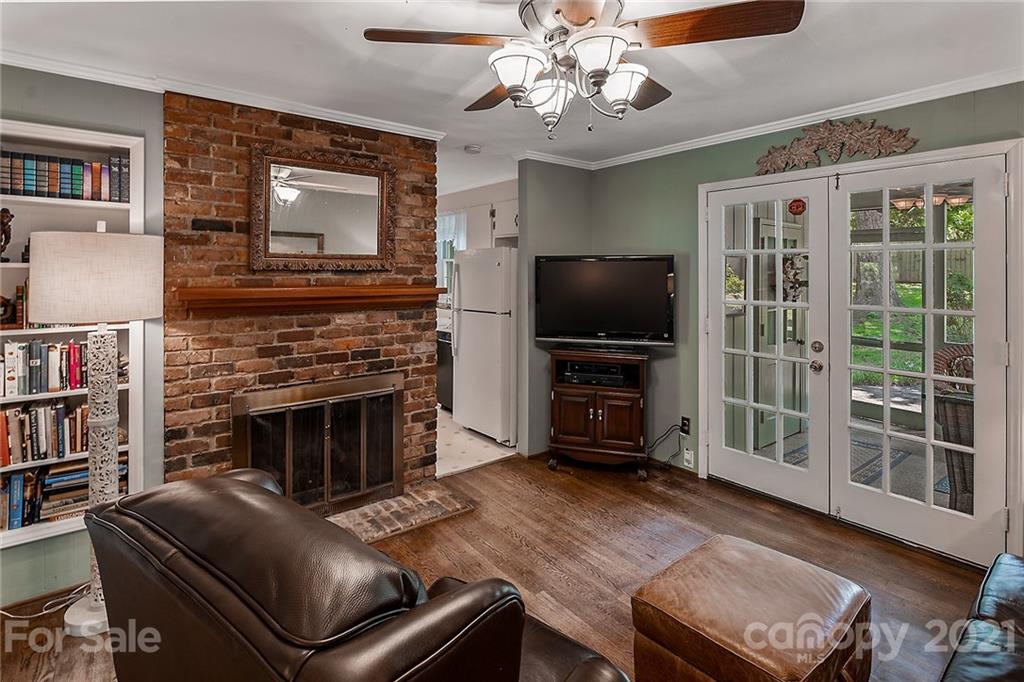 4727 Fairheath Road Charlotte NC 28210