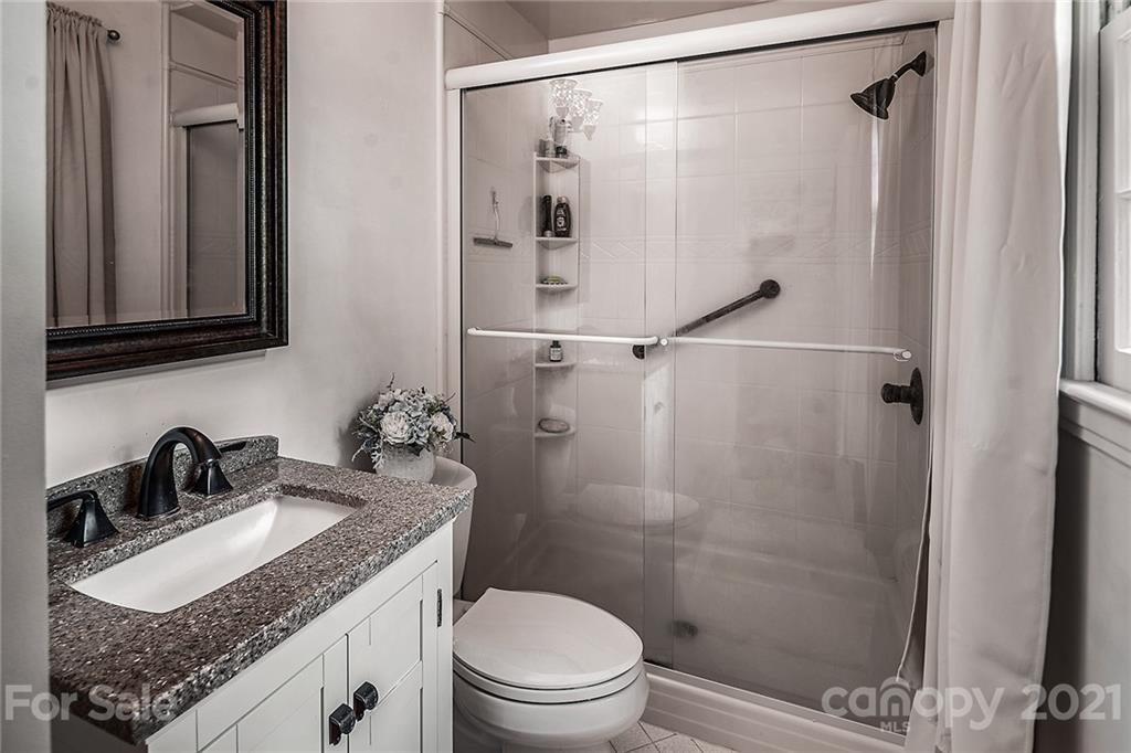 4727 Fairheath Road Charlotte NC 28210
