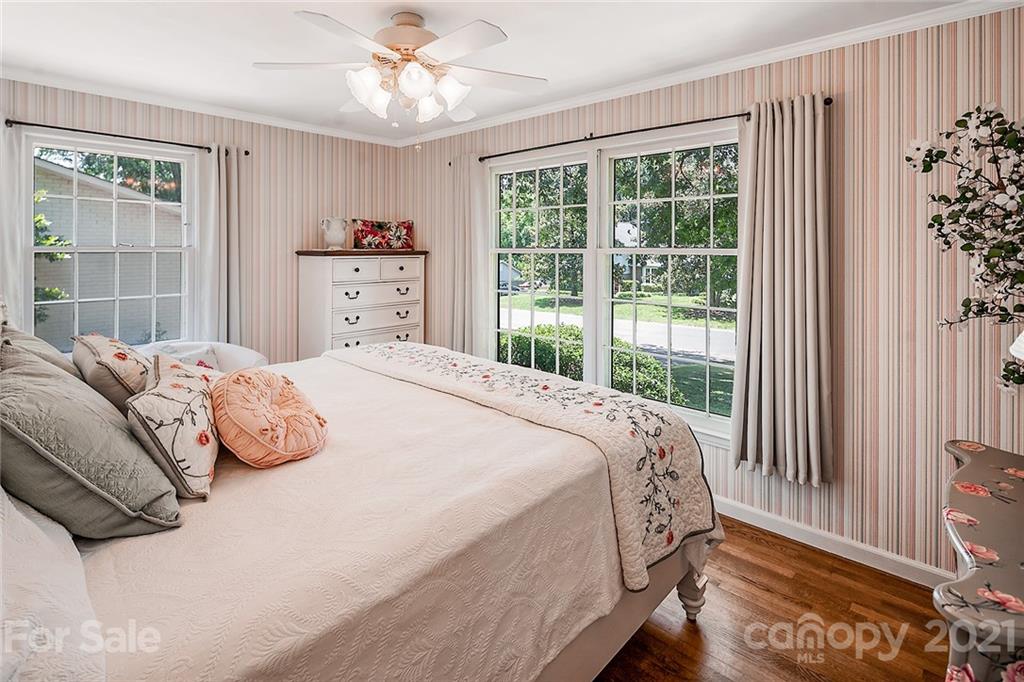 4727 Fairheath Road Charlotte NC 28210