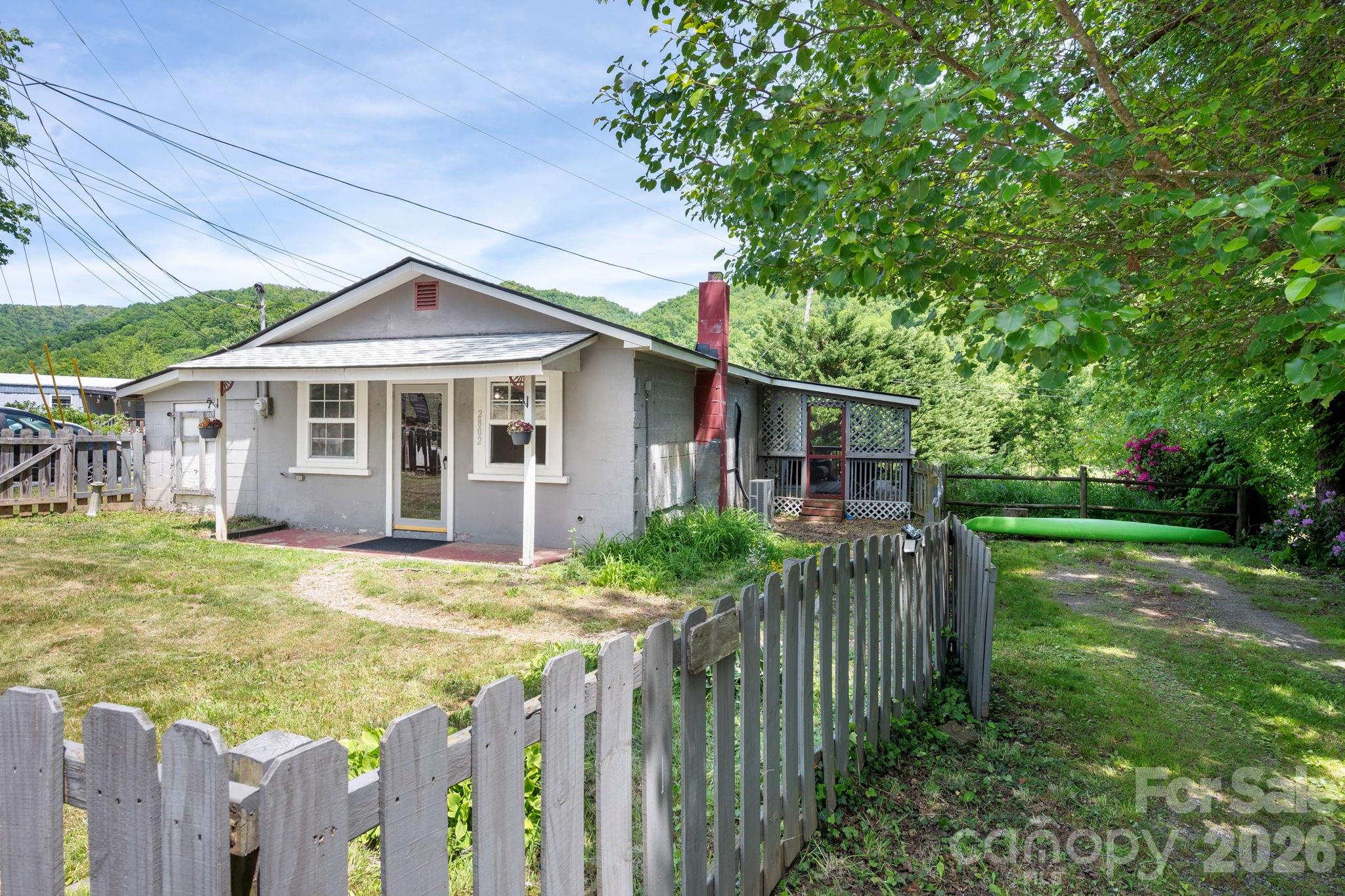 2802 Beaverdam Road Canton NC 28716