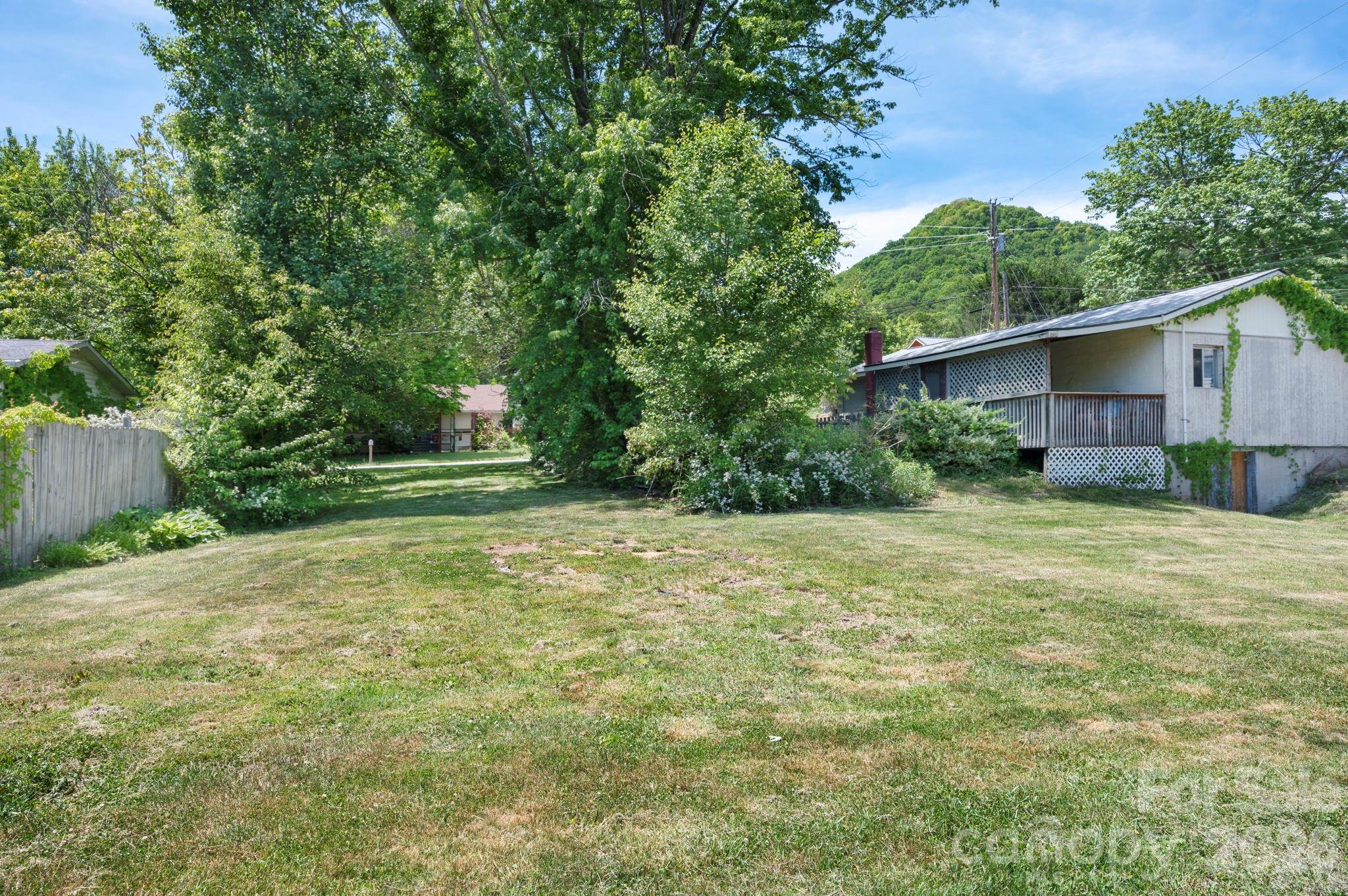 2802 Beaverdam Road Canton NC 28716