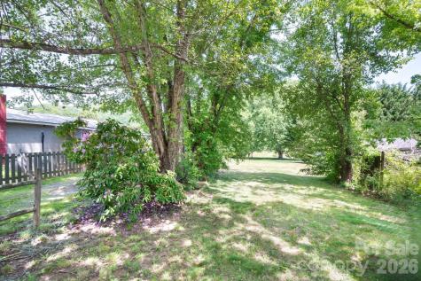 2802 Beaverdam Road Canton NC 28716