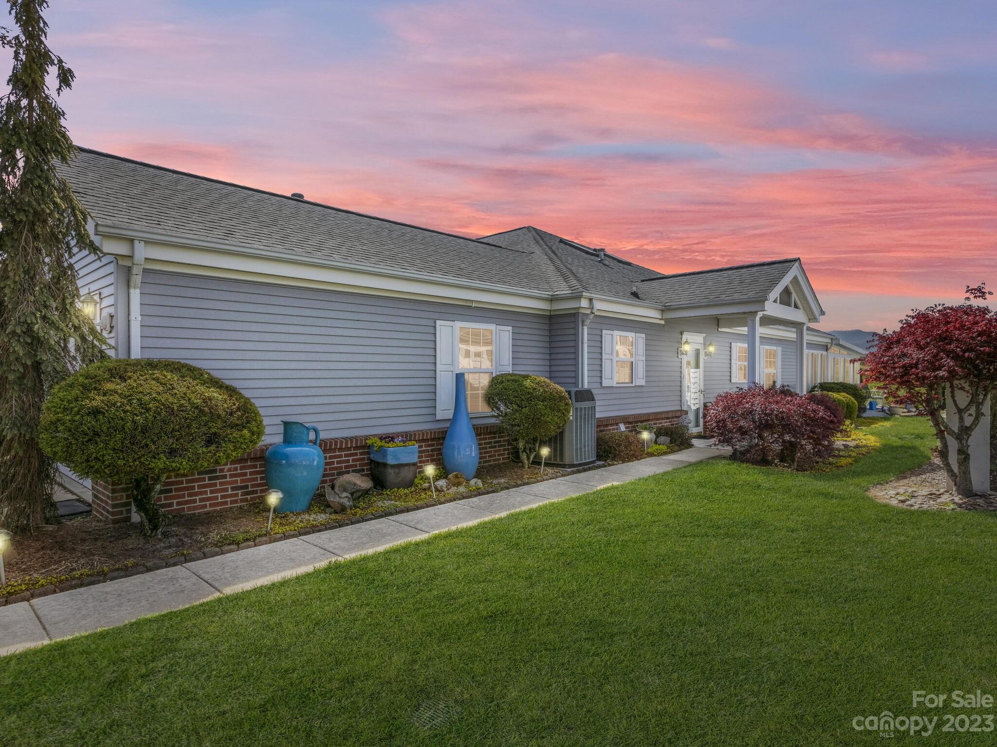 20 Heather Way Candler NC 28715