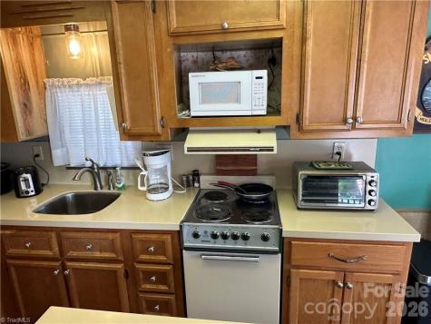 120 Elm Street New London NC 28127