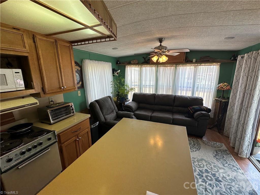 120 Elm Street New London NC 28127