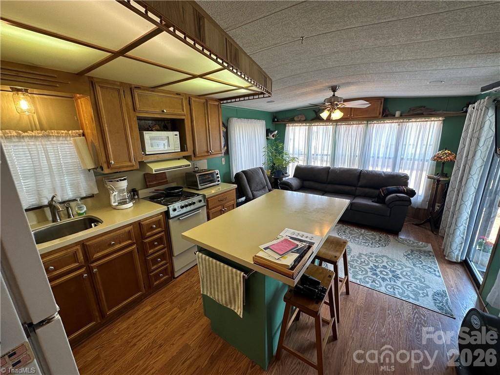 120 Elm Street New London NC 28127