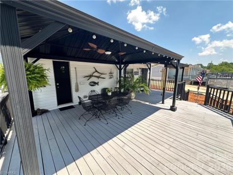 120 Elm Street New London NC 28127
