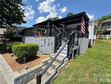 120 Elm Street New London NC 28127
