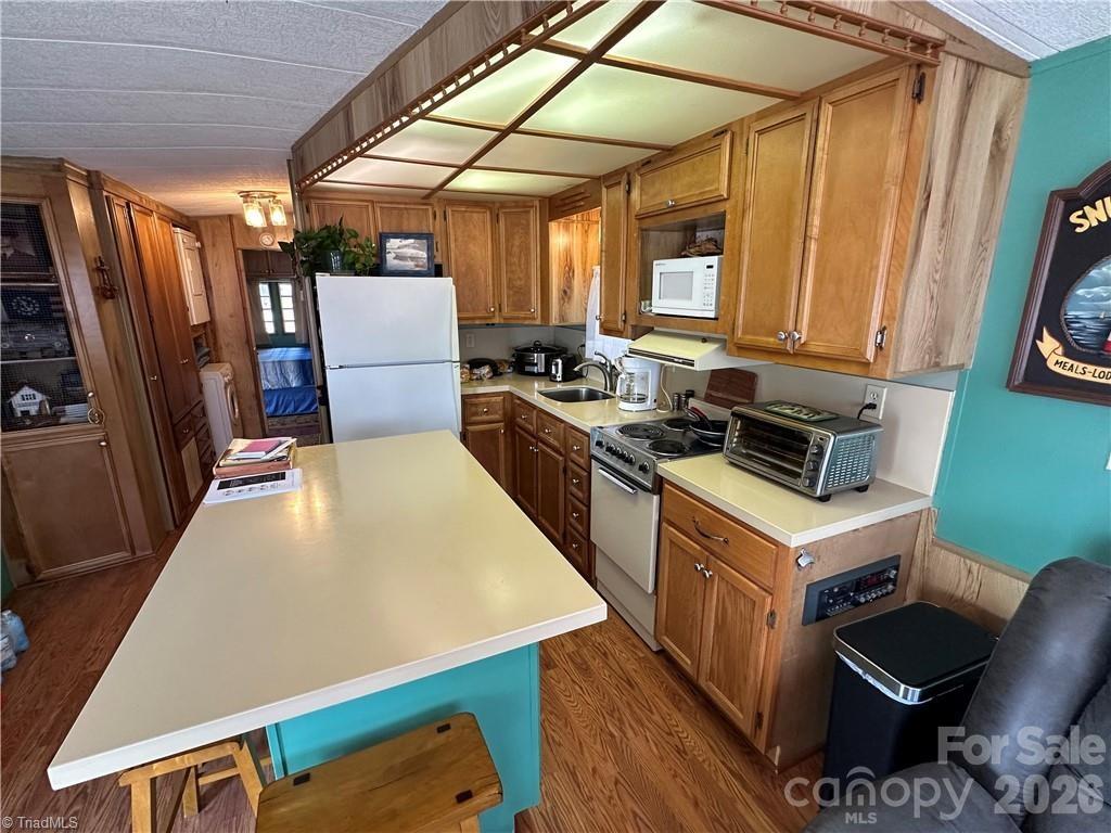 120 Elm Street New London NC 28127