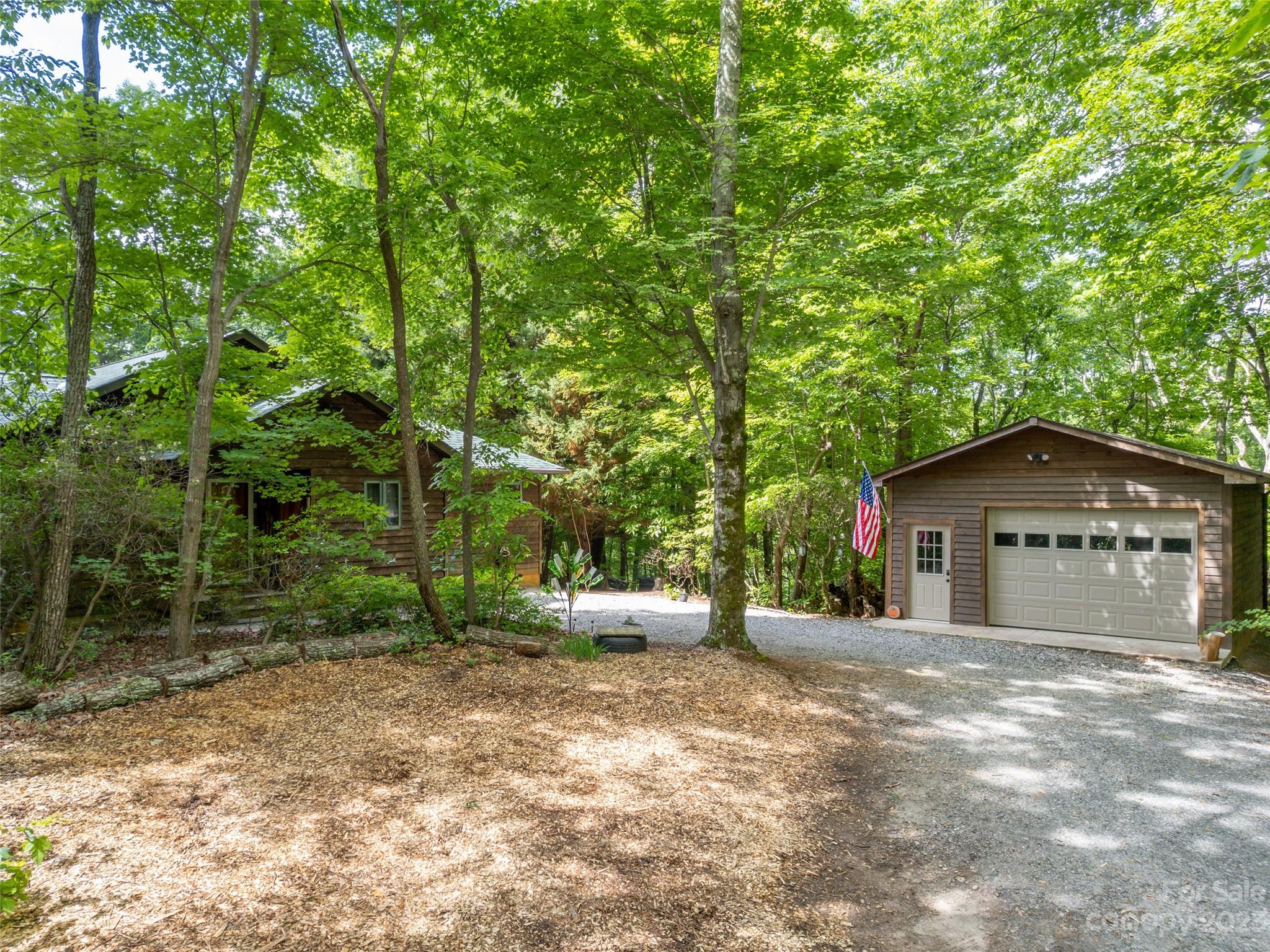 228 Gamelands Trail Saluda NC 28773
