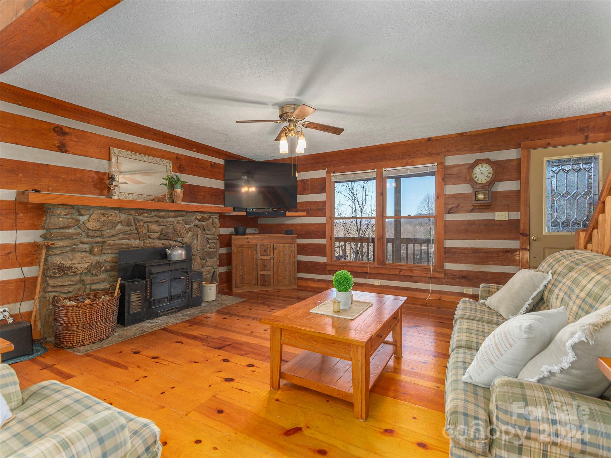 28 Enchanted Lane Waynesville NC 28786