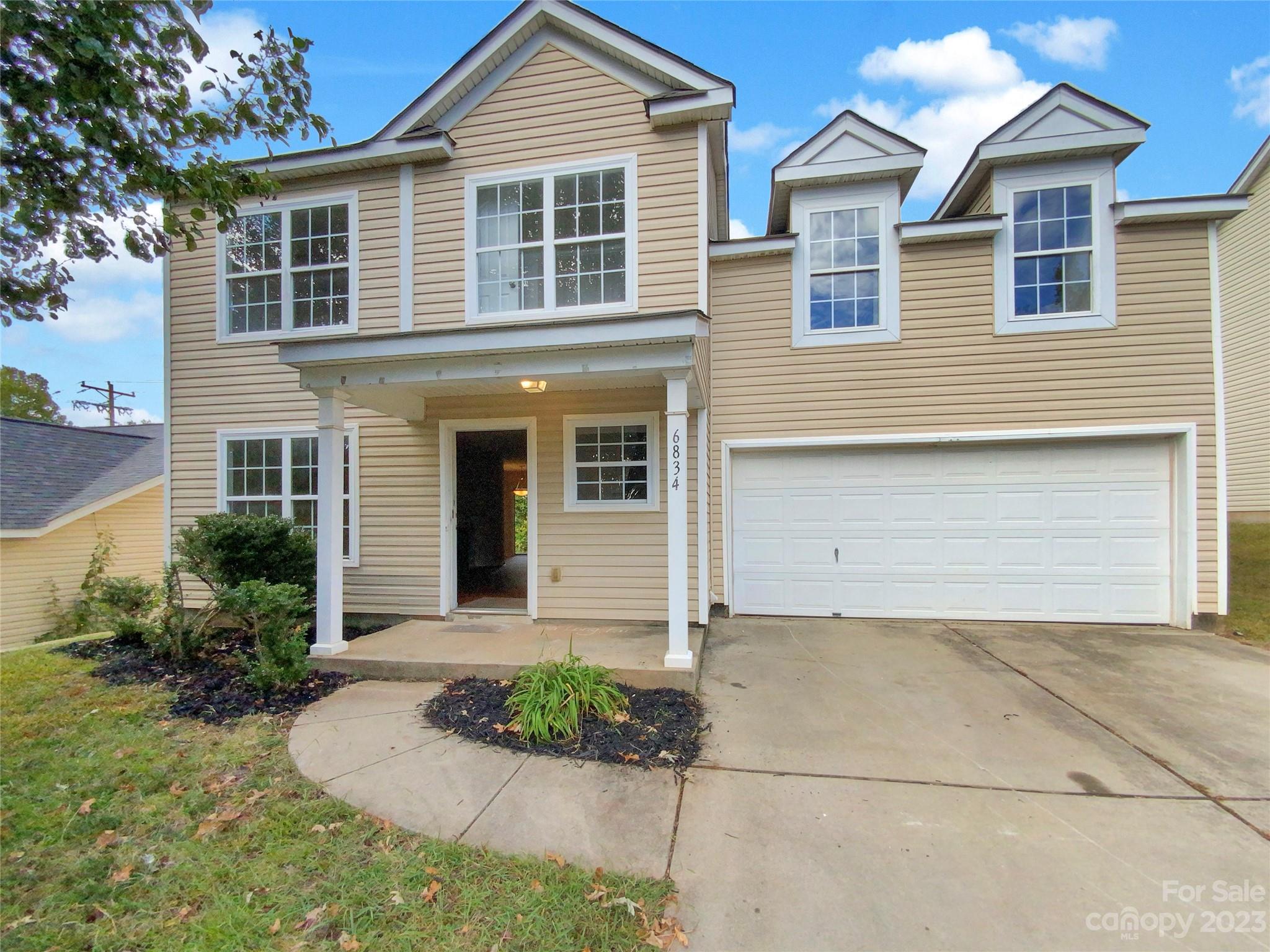 6834 Squirrels Foot Court Charlotte NC 28217