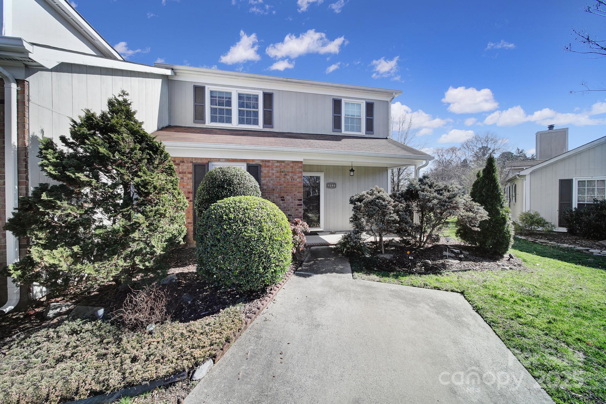 6815 Cabot Circle Charlotte NC 28226