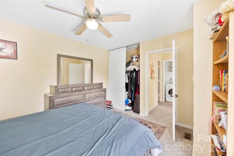 7130 Stonington Lane Charlotte NC 28227