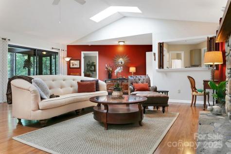 1005 Middle Connestee Trail Brevard NC 28712