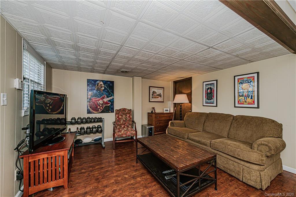 1206 Carey Court Charlotte NC 28210