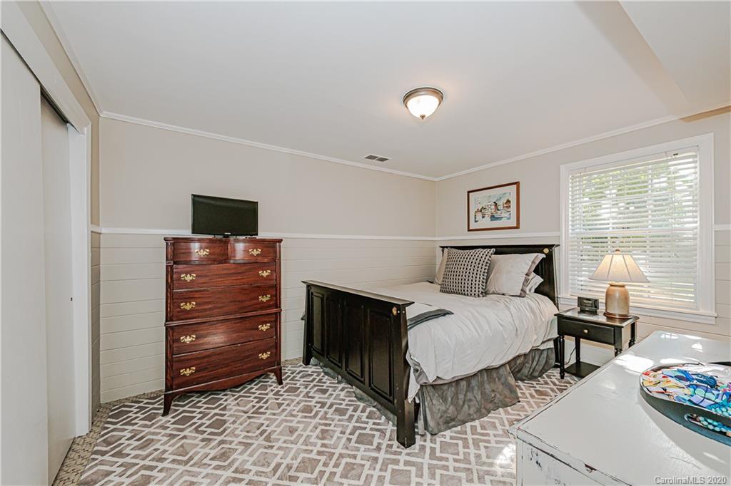 1206 Carey Court Charlotte NC 28210