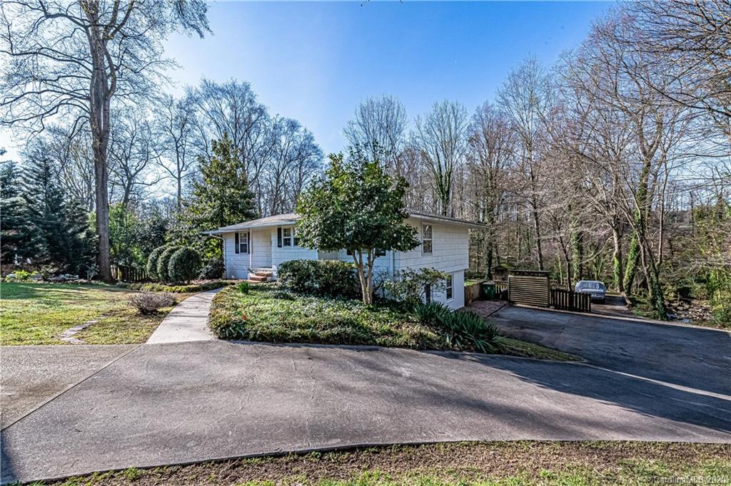 1206 Carey Court Charlotte NC 28210