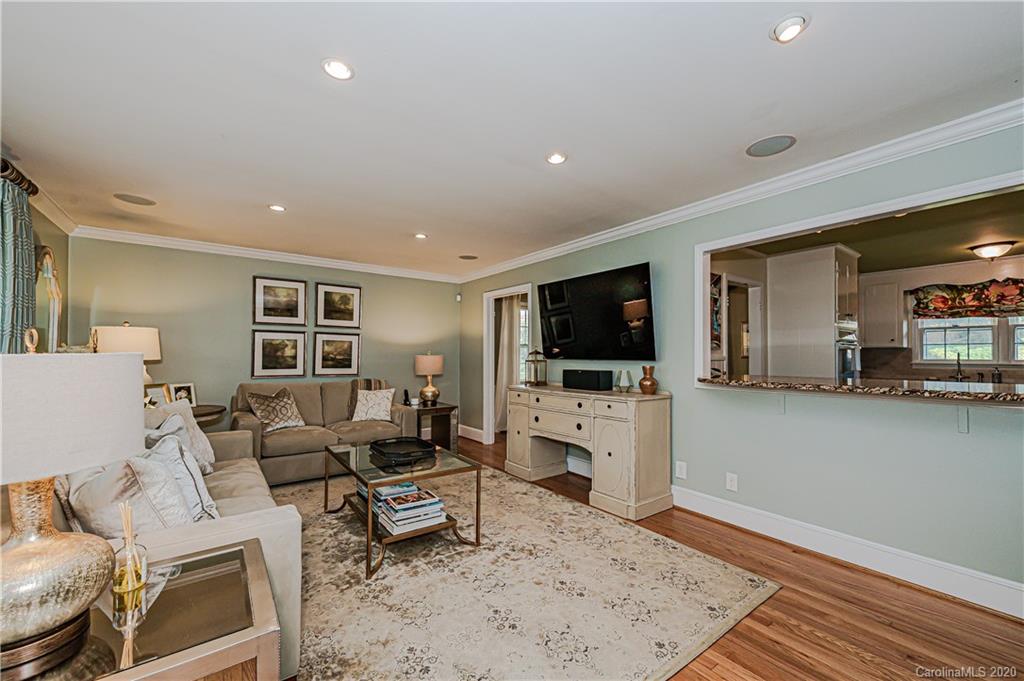 1206 Carey Court Charlotte NC 28210