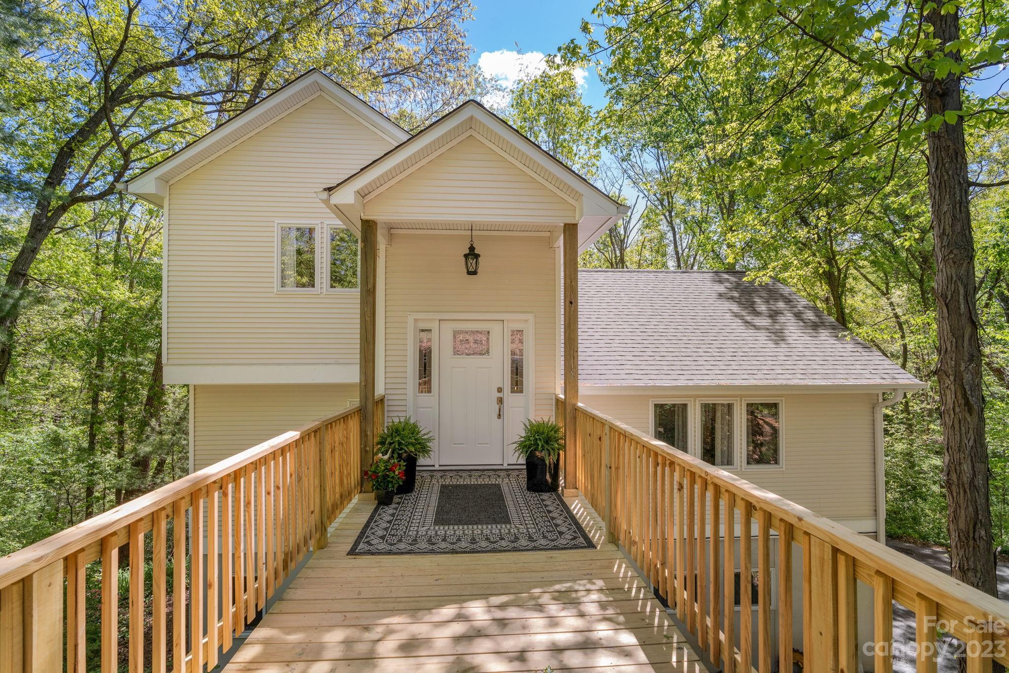 8 Sheppard Drive Asheville NC 28806
