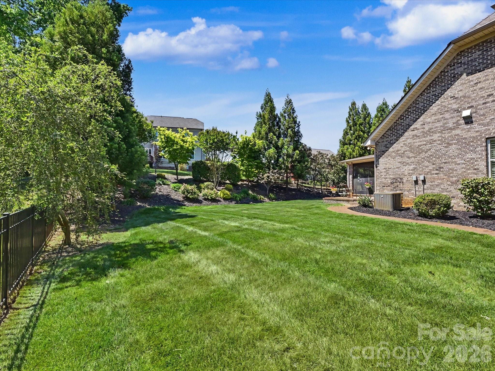 4089 Tonbridge Court Harrisburg NC 28075