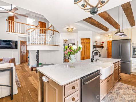 649 Upper Bailey Branch Road Mars Hill NC 28754