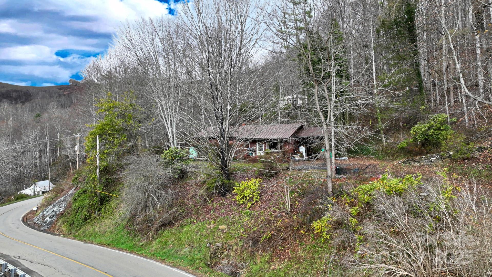 256 S Us 19e Highway Newland NC 28657