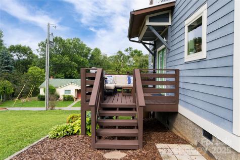 102 E Skyland Circle Asheville NC 28804