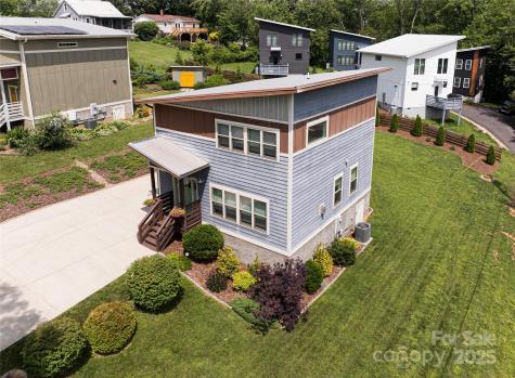 102 E Skyland Circle Asheville NC 28804