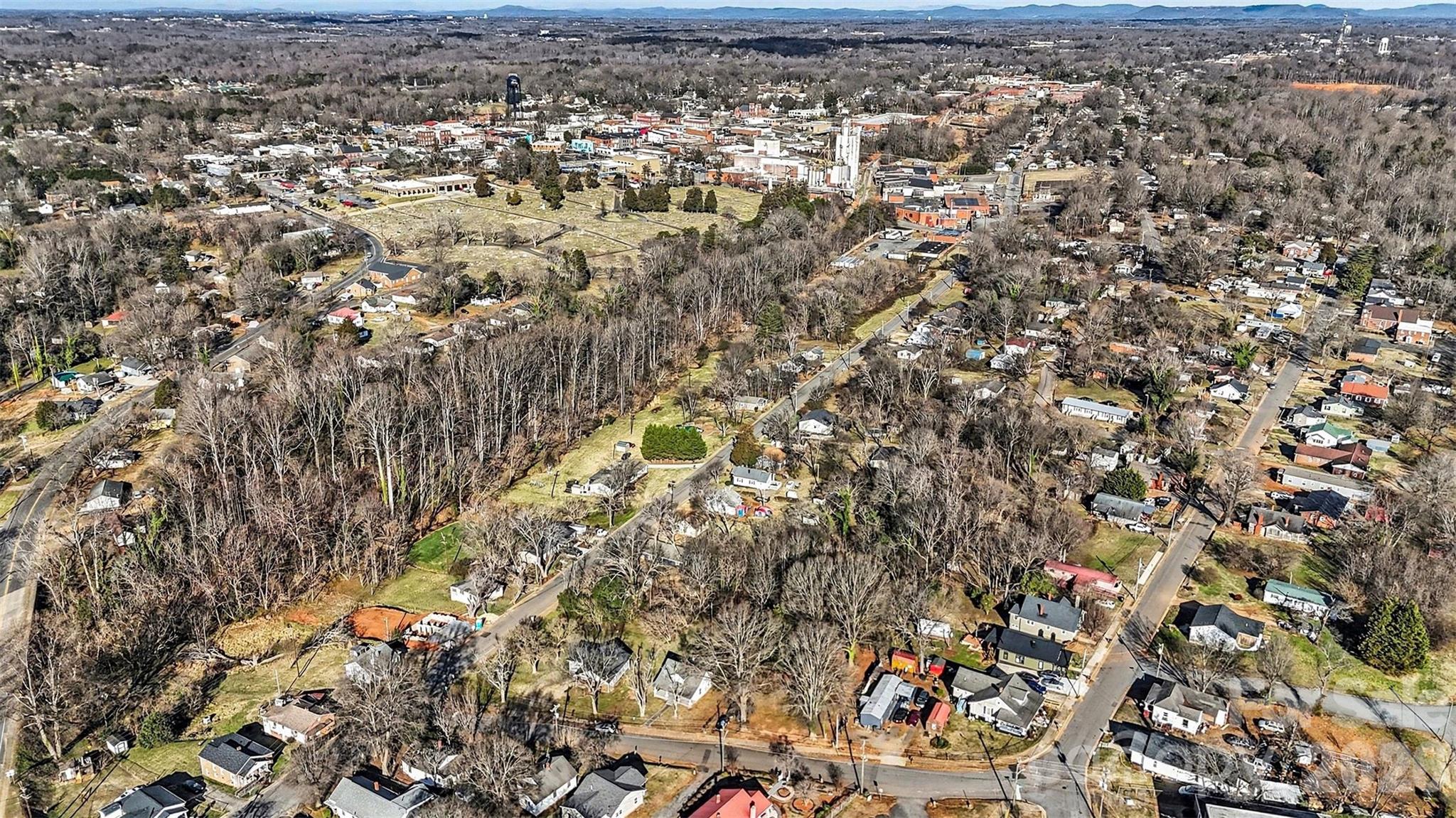 612 E E Street Newton NC 28658