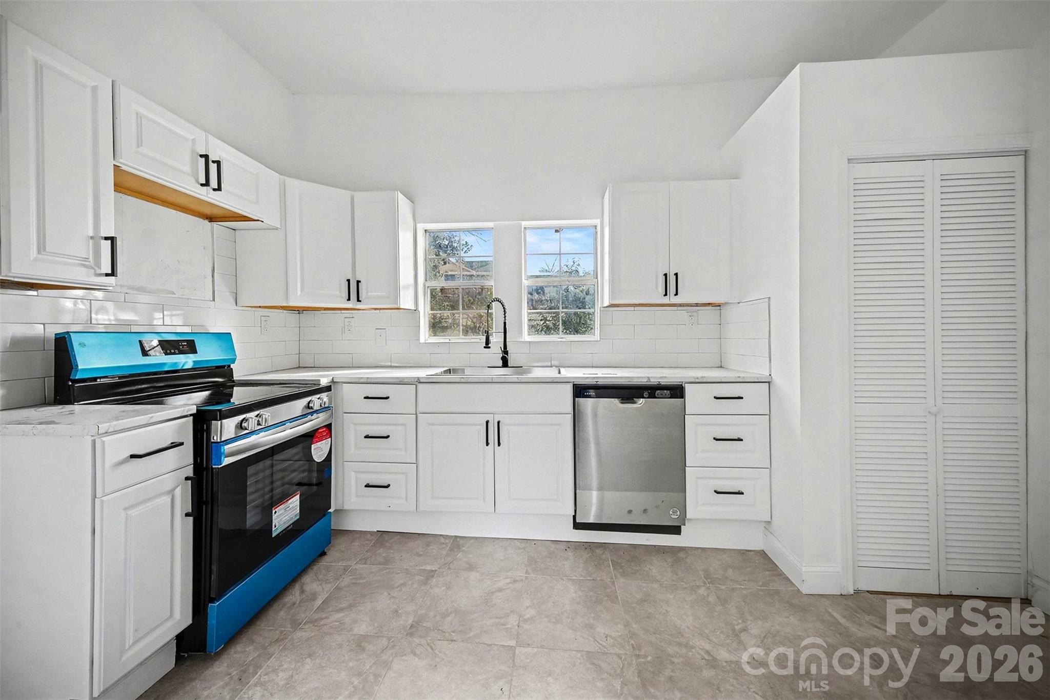 612 E E Street Newton NC 28658