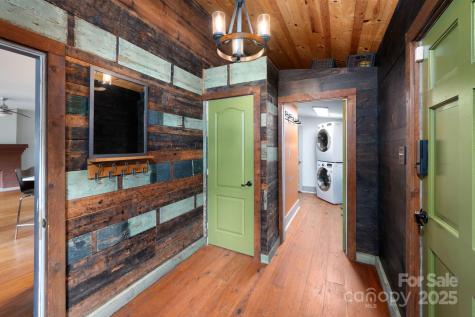 11 Cullowhee Street Asheville NC 28801