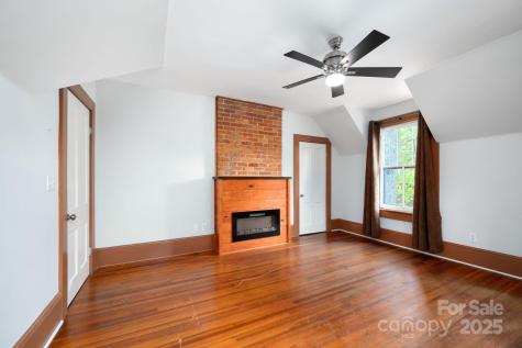 11 Cullowhee Street Asheville NC 28801