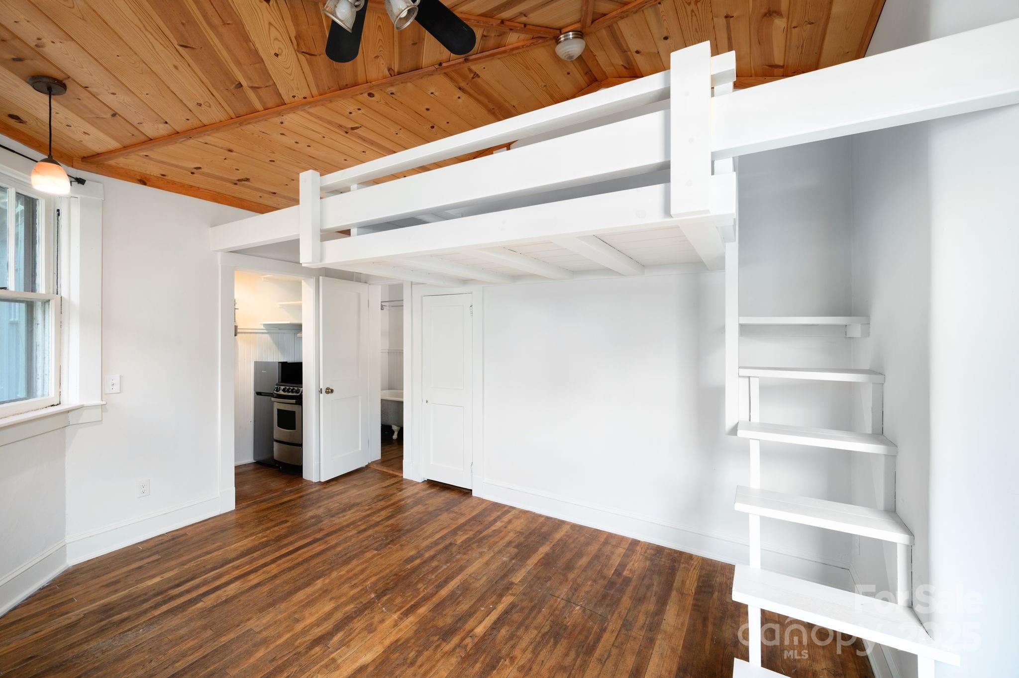 11 Cullowhee Street Asheville NC 28801