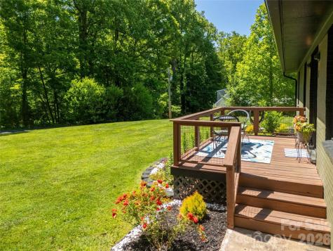65 Poppy Lane Cullowhee NC 28723