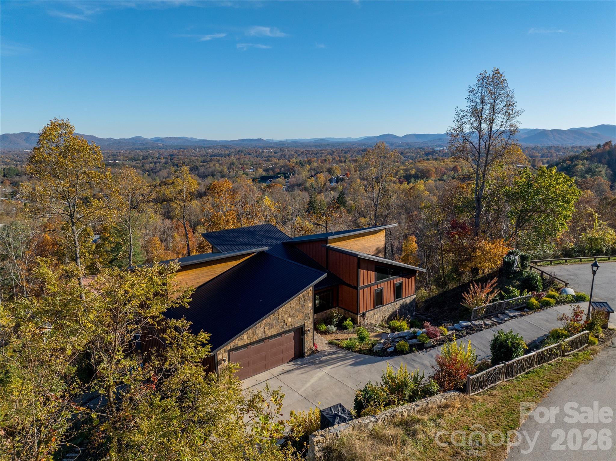 41 Ben Lippen School Road Asheville NC 28806