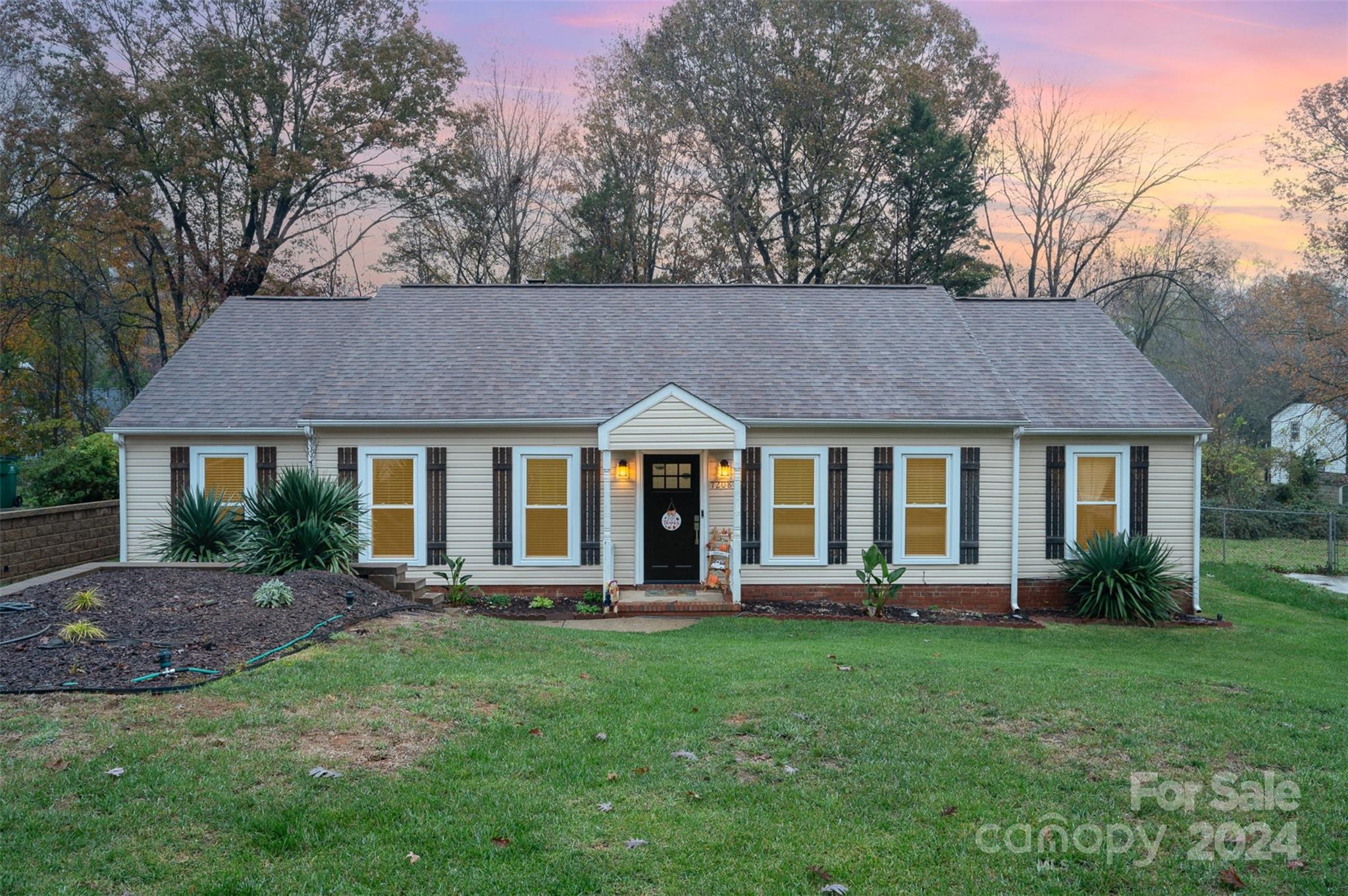 7208 Walterboro Road Charlotte NC 28227