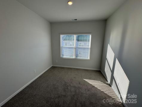 7013 Alpharetta Street Charlotte NC 28216