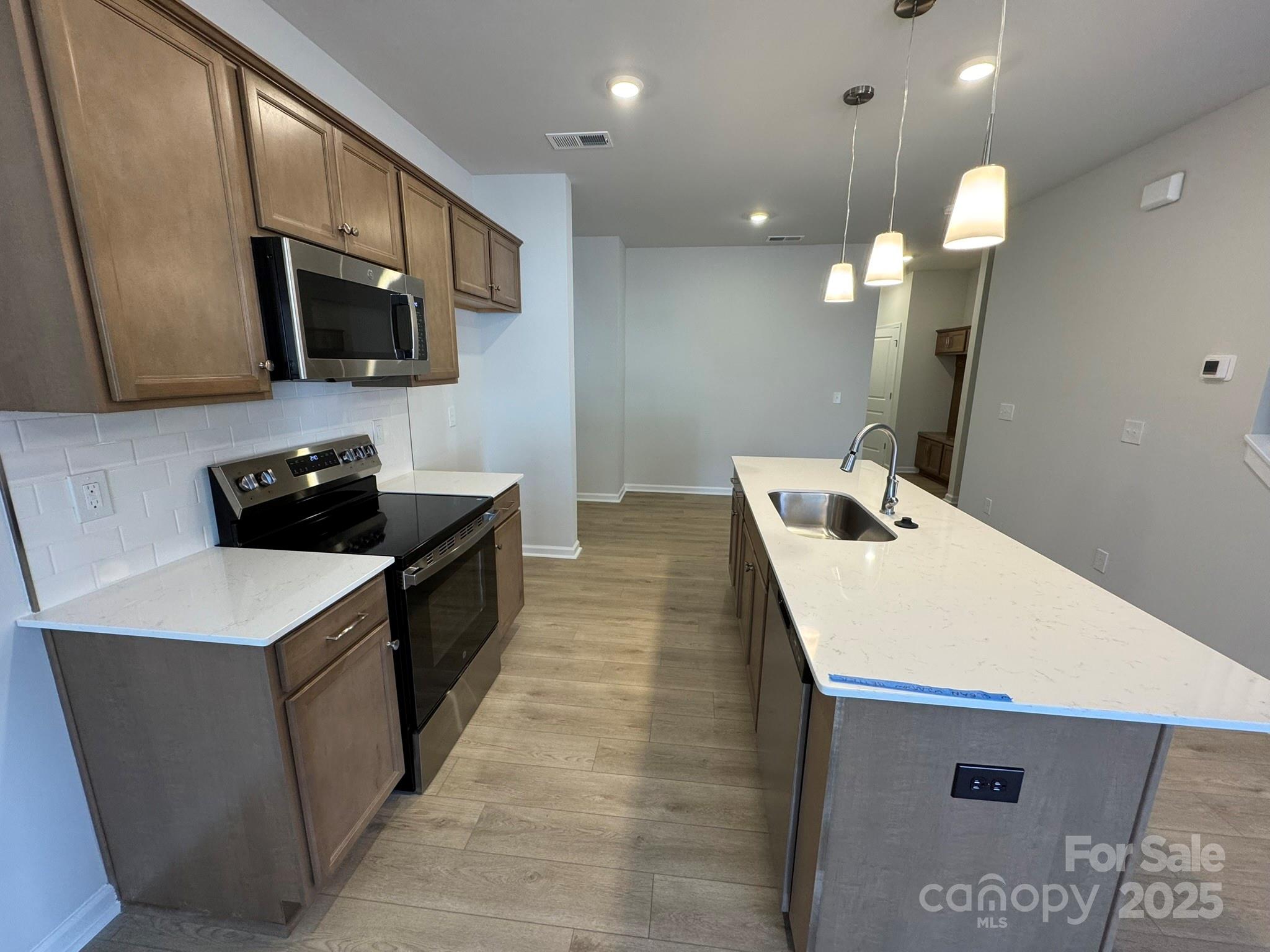 7013 Alpharetta Street Charlotte NC 28216