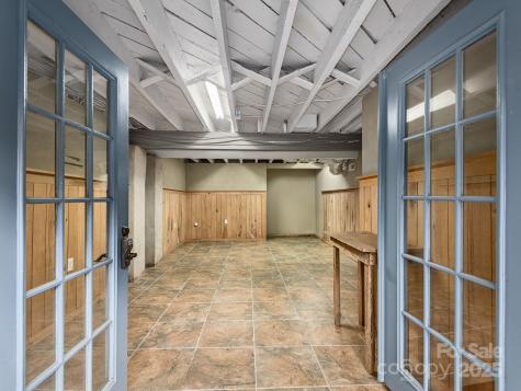 915 Tunnel Road Asheville NC 28805
