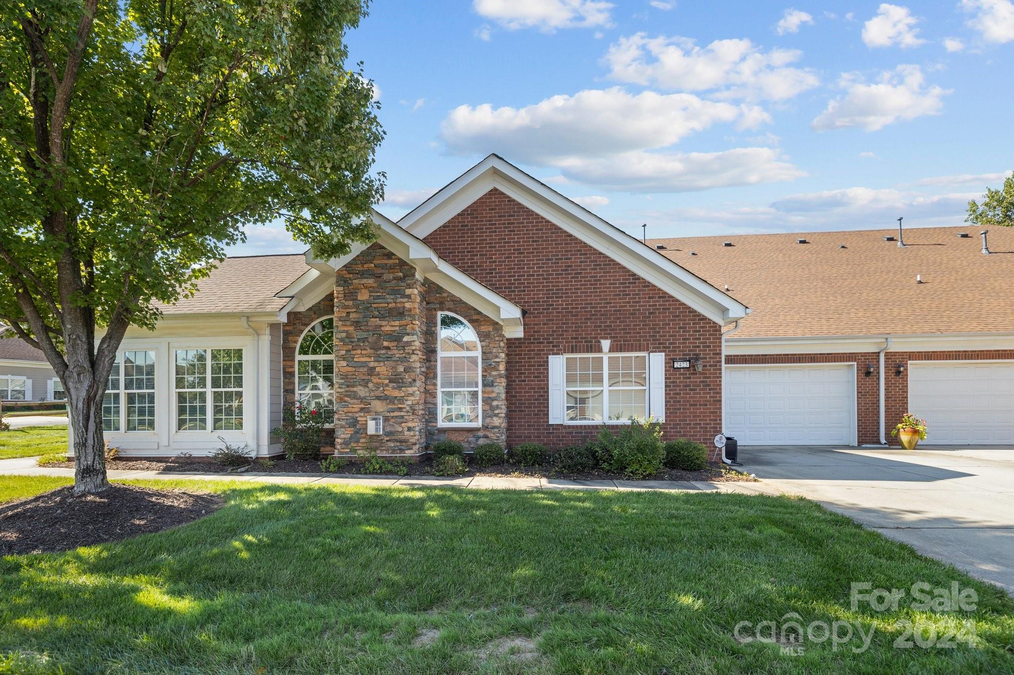 2423 Clarks Wynd Matthews NC 28105