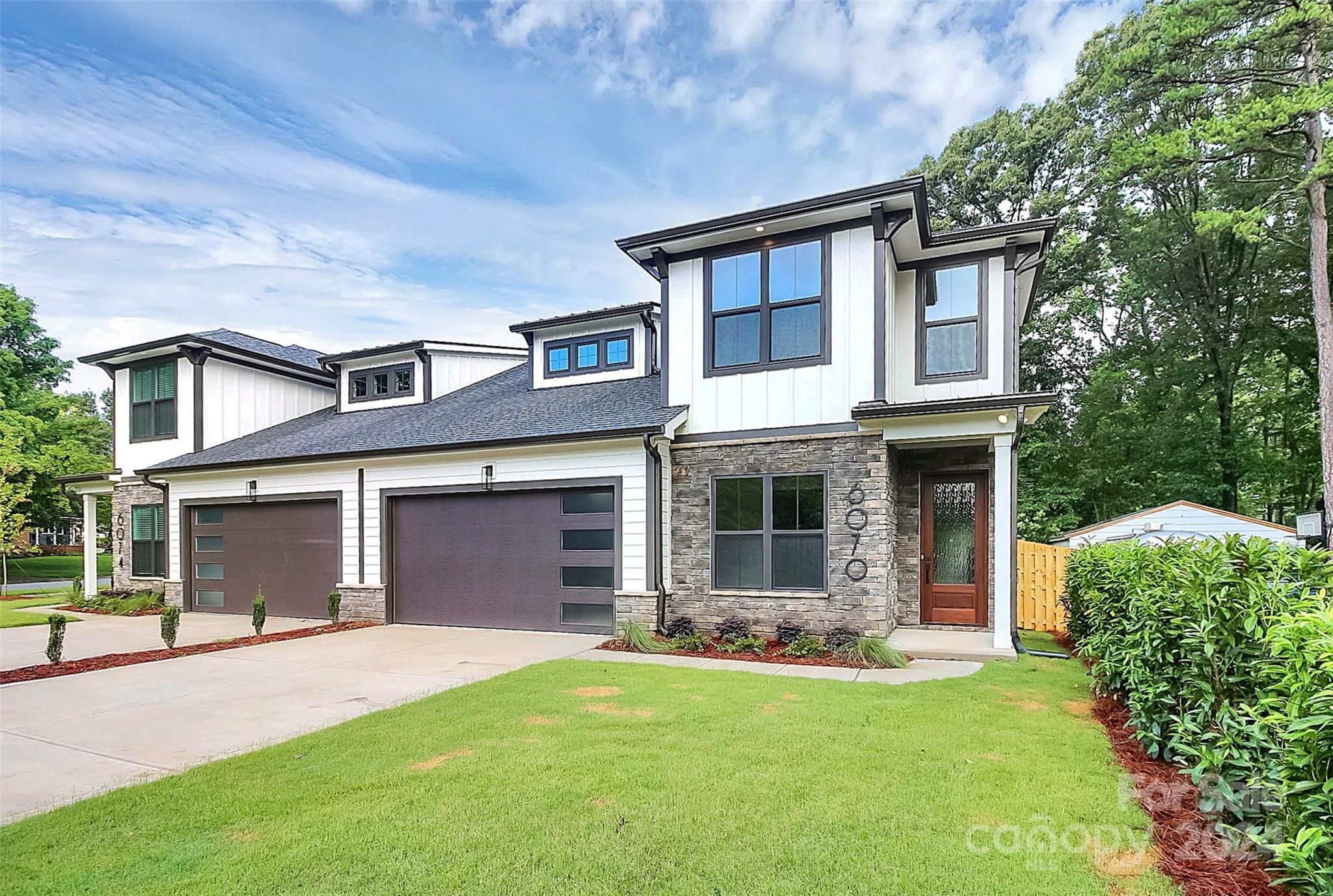 6070 Charing Place Charlotte NC 28211