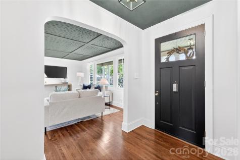2501 Runnymede Lane Charlotte NC 28209