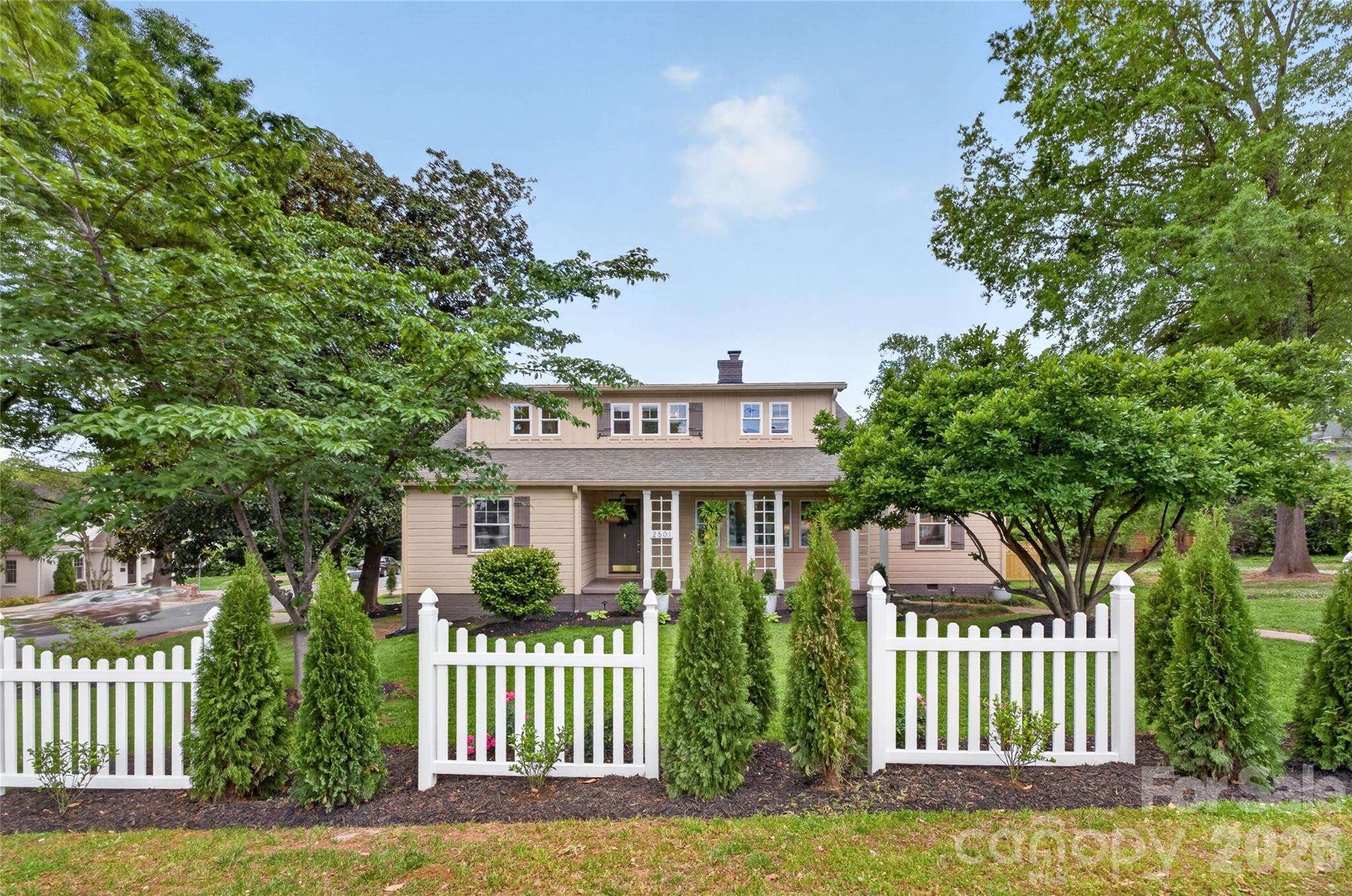 2501 Runnymede Lane Charlotte NC 28209