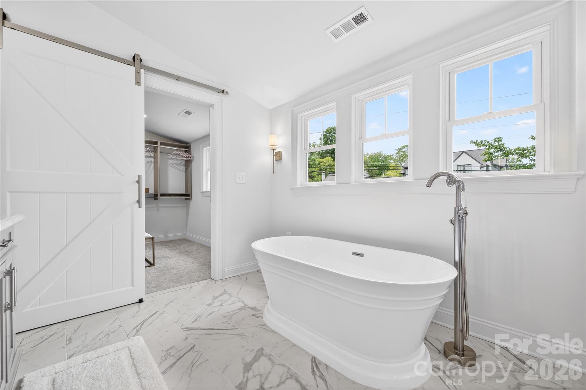 2501 Runnymede Lane Charlotte NC 28209
