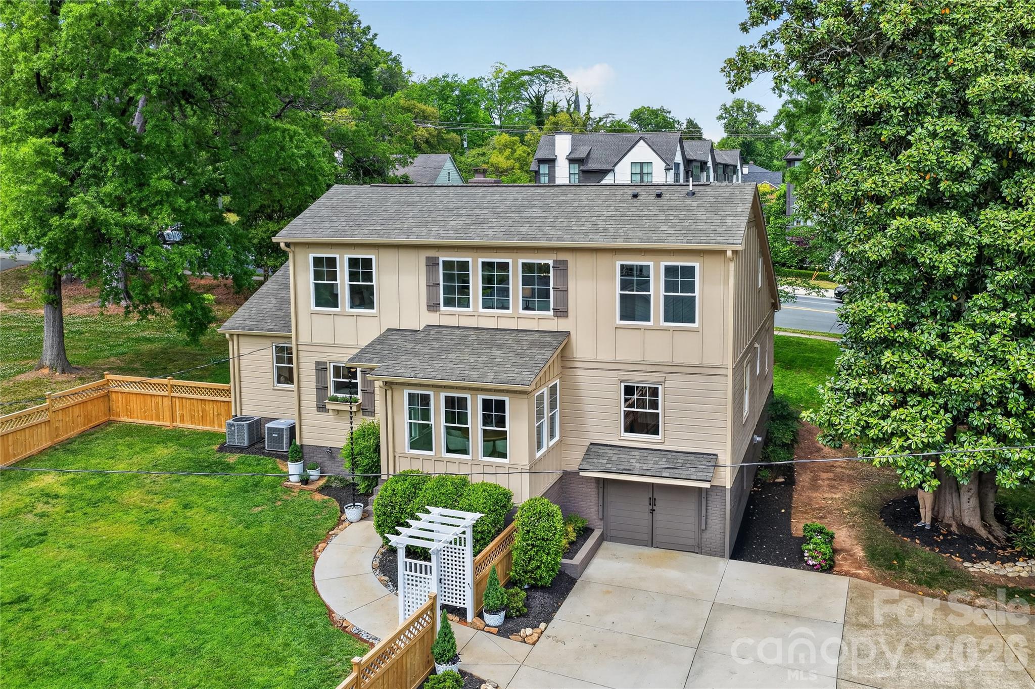 2501 Runnymede Lane Charlotte NC 28209
