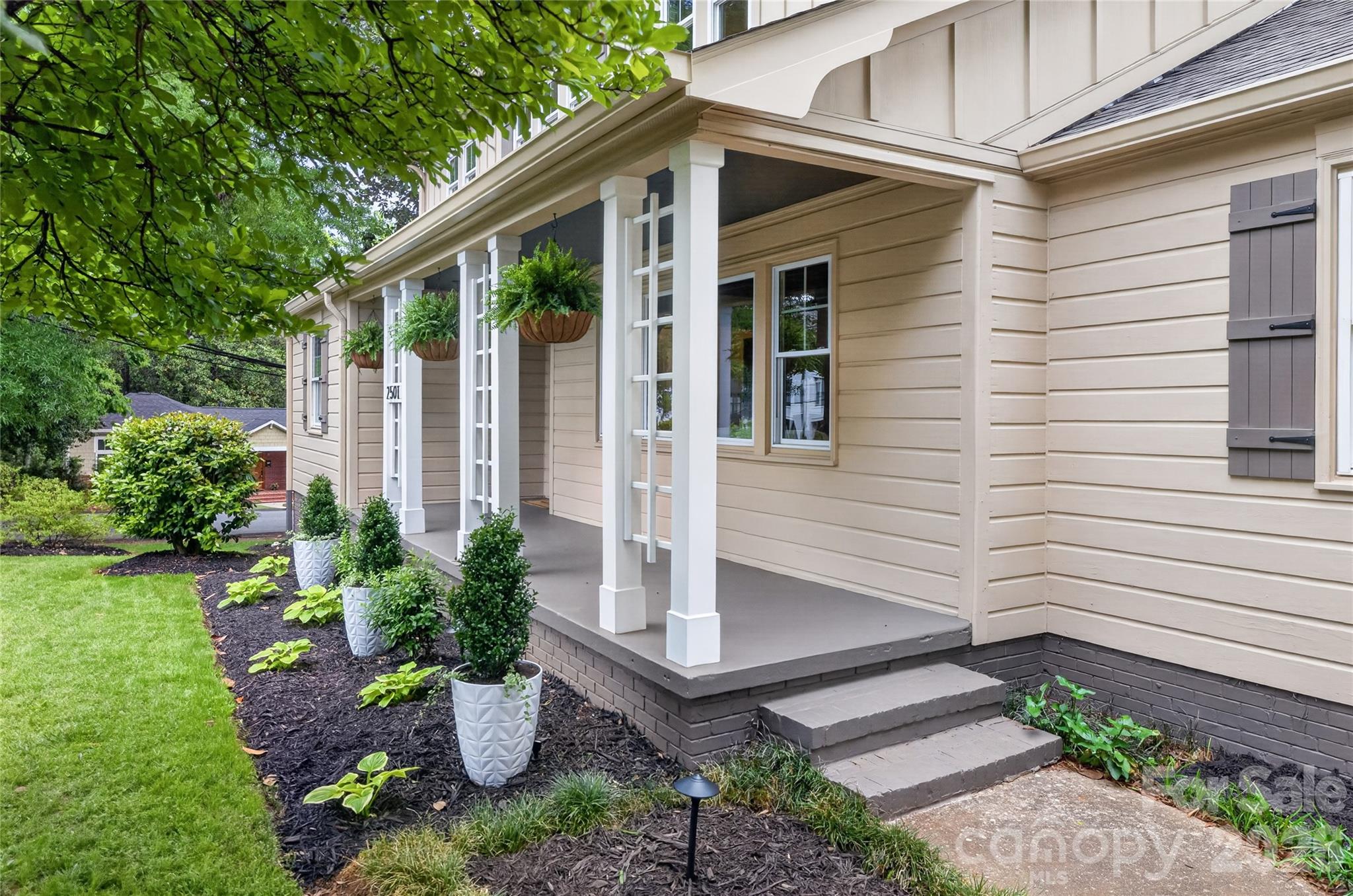 2501 Runnymede Lane Charlotte NC 28209